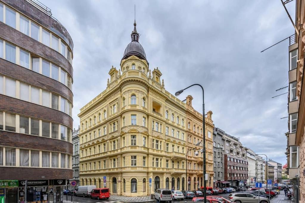 Modern Cozy Apartment In Central Πράγα Εξωτερικό φωτογραφία